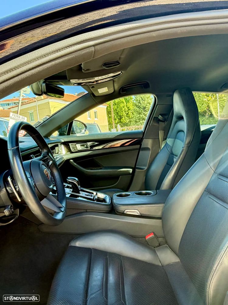 Porsche Panamera 4 E-Hybrid - 14