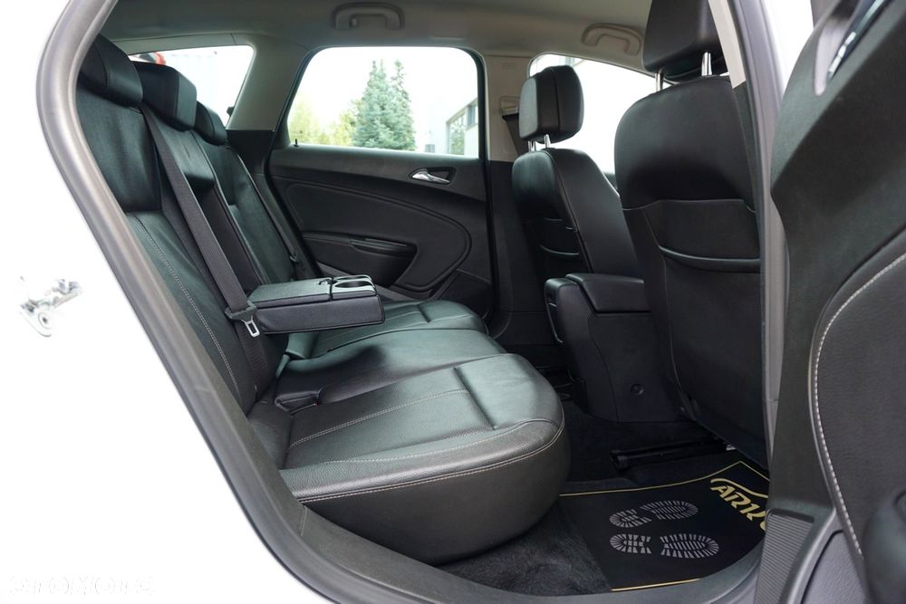 Opel Astra 1.4 T Cosmo S&S EU6 - 36