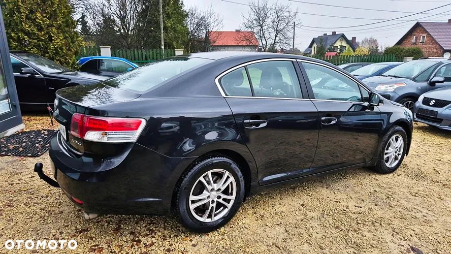 Toyota Avensis 2.0 Prestige NAVI - 16