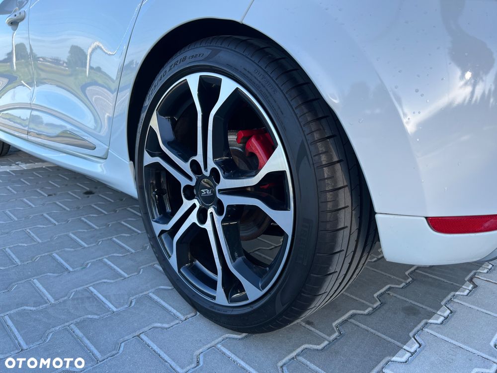 Renault Clio 1.6 R.S 200 EDC EU6 - 6