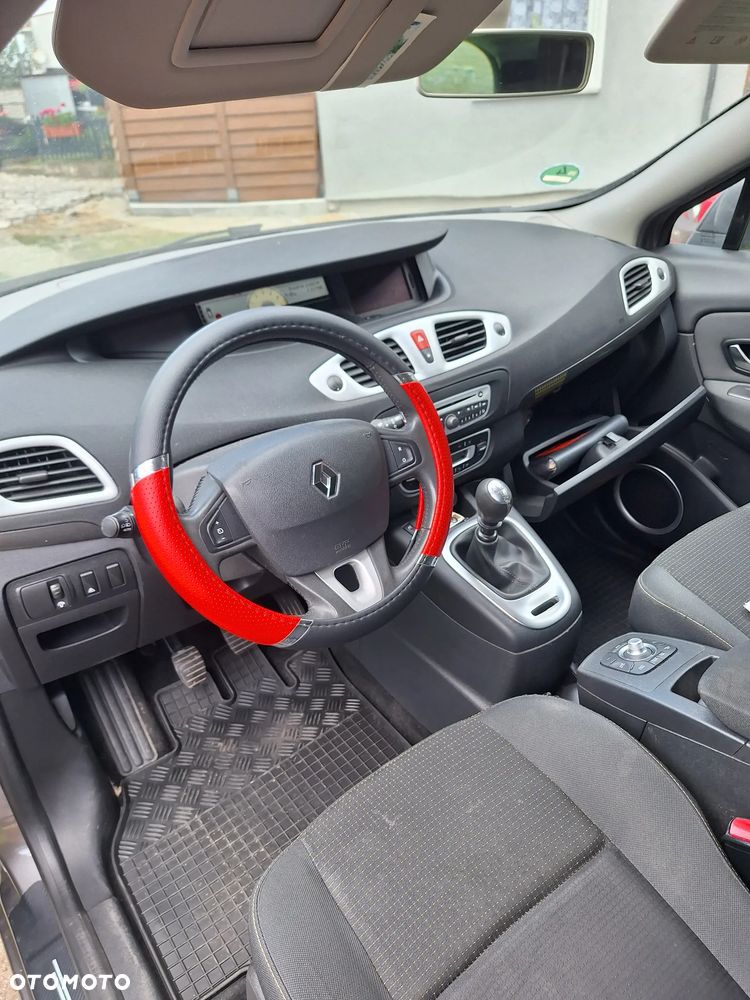 Renault Scenic 1.9 dCi Tech Run - 4