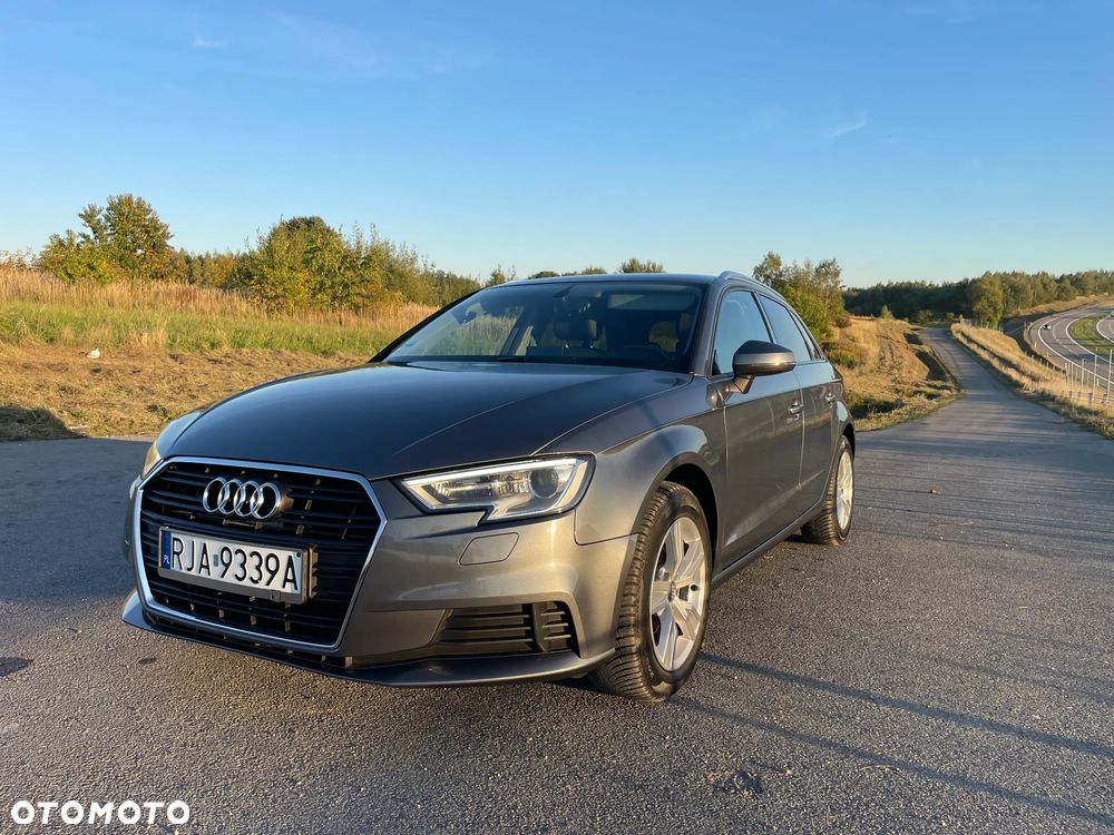 Audi A3 Sportback - 1