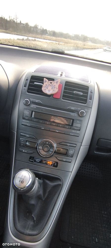 Toyota Auris 1.6 VVT-i Sol - 23