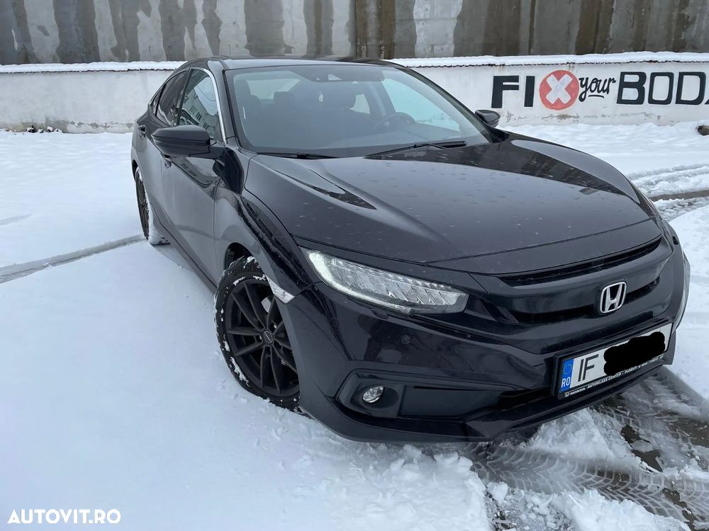 Honda Civic 1.5 VTEC Turbo CVT Elegance Navi - 8