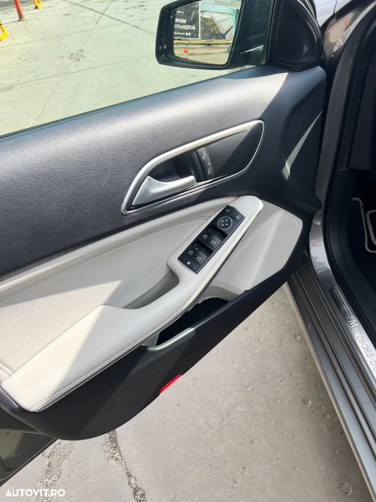 Mercedes-Benz A - 19