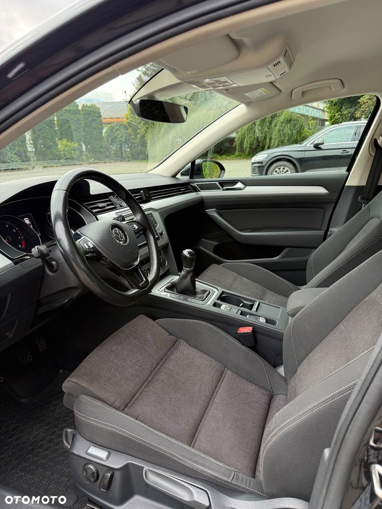 Volkswagen Passat 1.8 TSI BMT Comfortline - 14