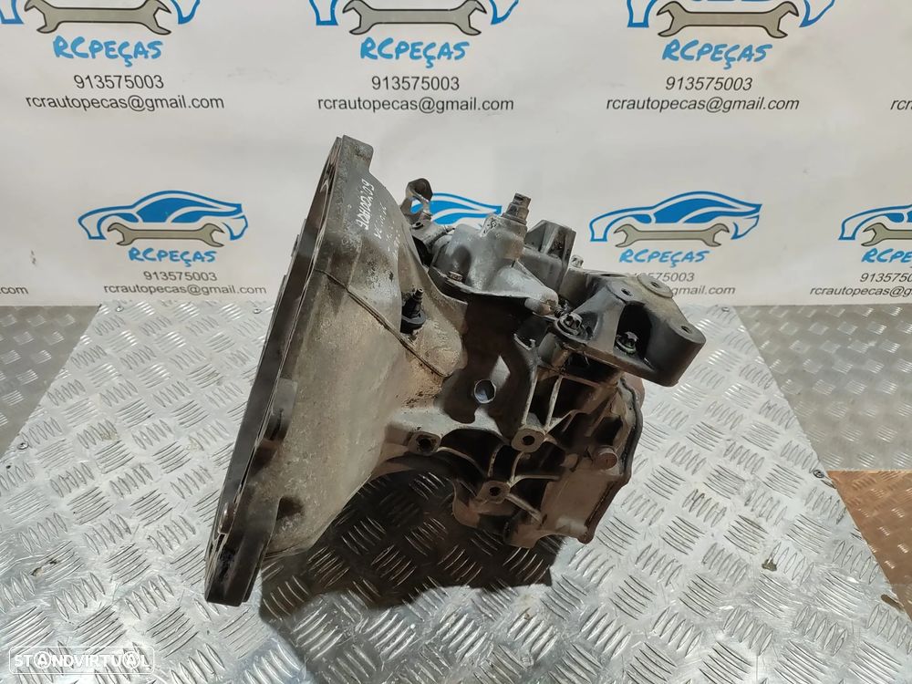 CAIXA VELOCIDADES MANUAL OPEL VECTRA B J96 1.6i 16V 101CV Z16XE GM90400209 90400209 0081226 P6704 - 1