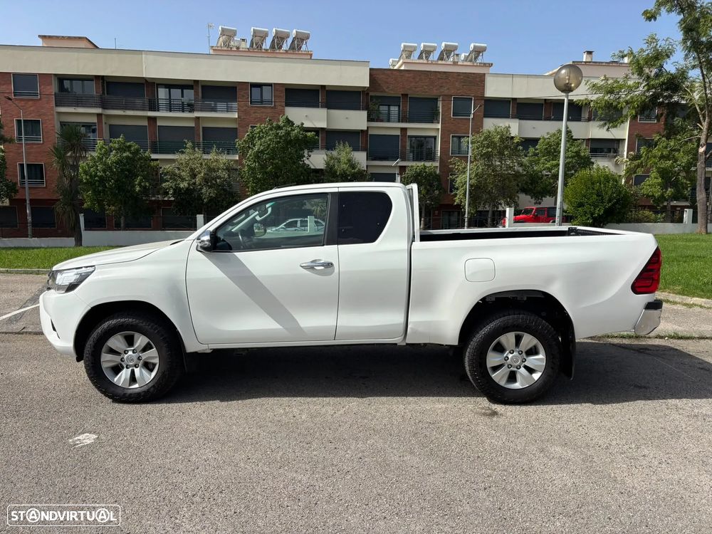 Toyota 2.4 D-4D 4WD 150cv - JLL - AC - CÂMERA - 4 LUGARES !!!! - 19