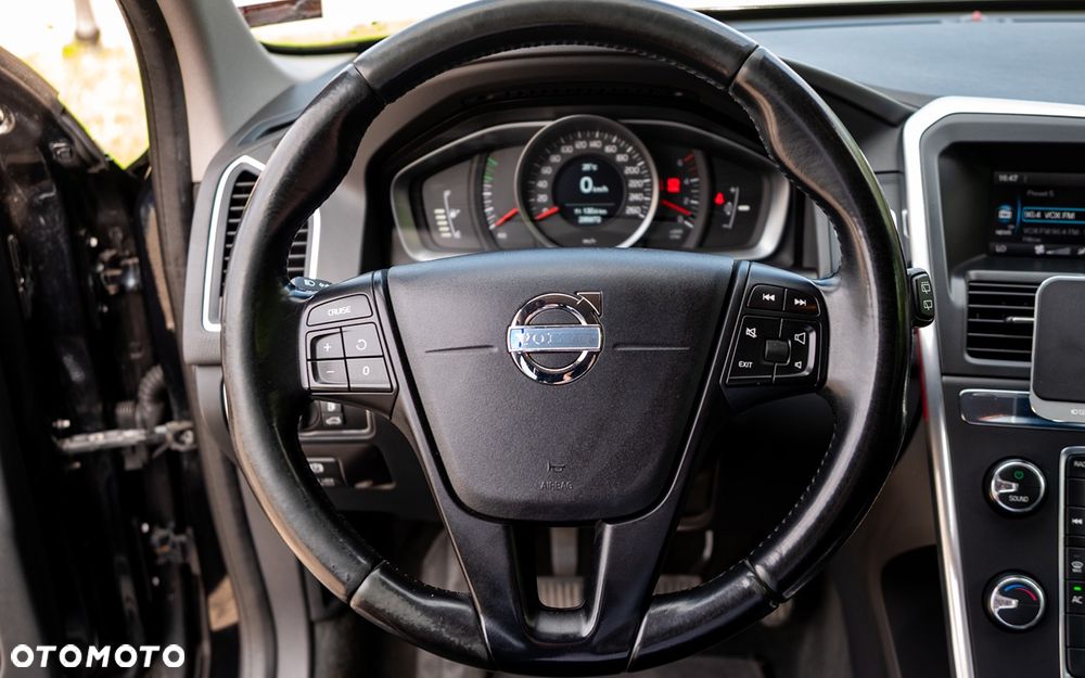 Volvo XC 60 D4 Drive-E Ocean Race - 29