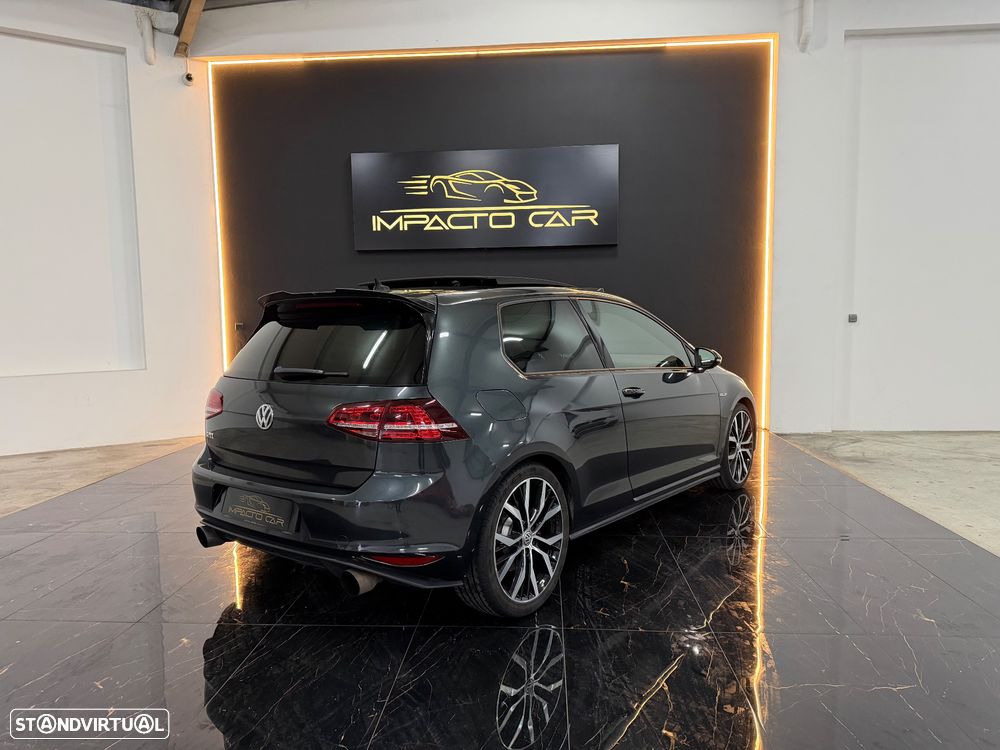 VW Golf 2.0 TSi GTi DSG - 12