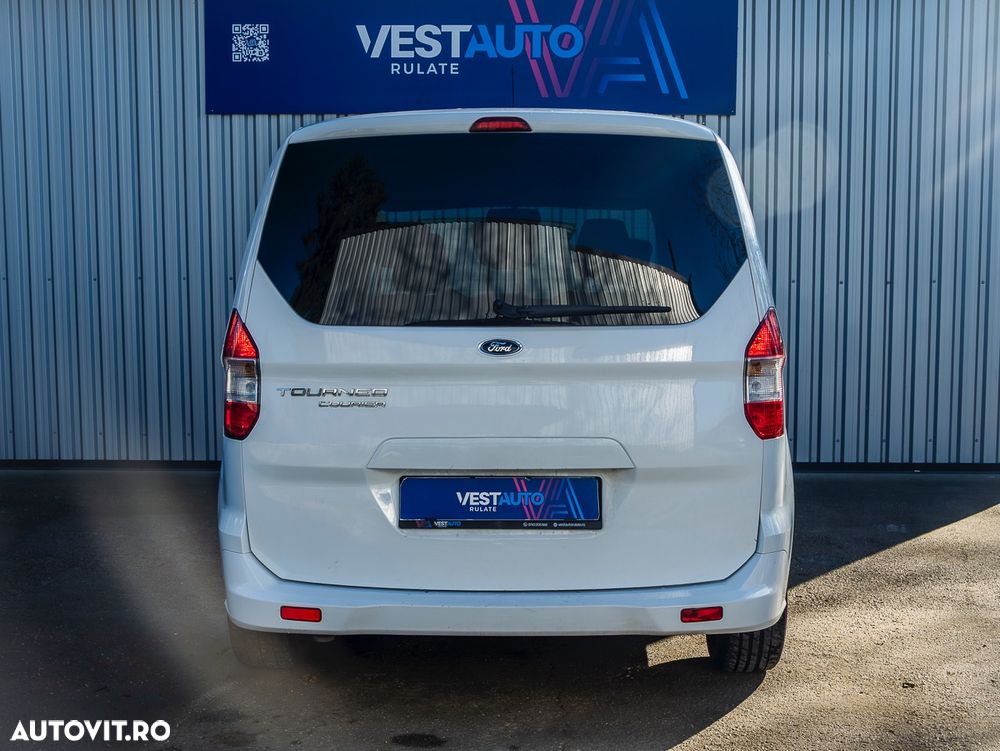 Ford Tourneo Courier 1.5 TDCi Trend - 17