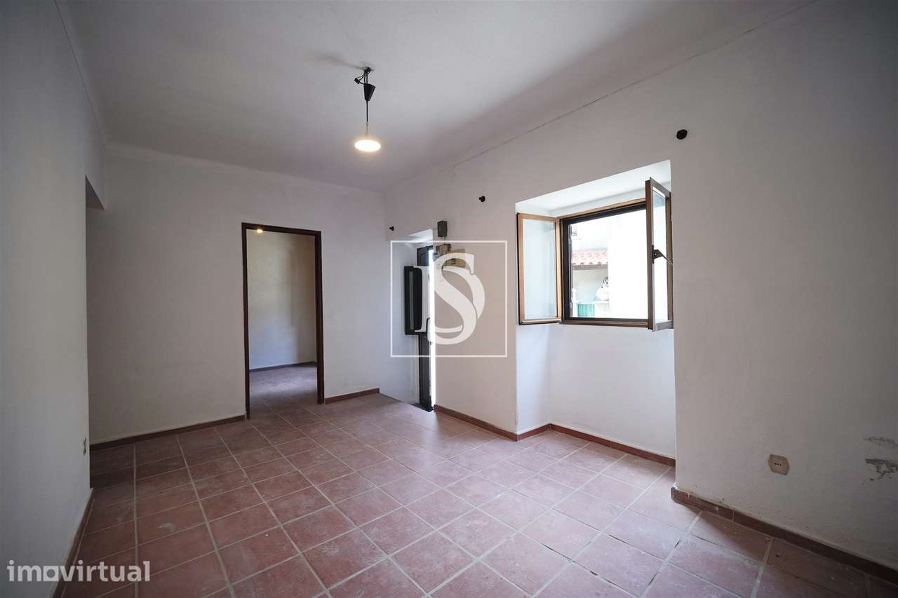 🏡 Moradia T3 no centro da aldeia de Soudos com excelente terra - Grande imagem: 4/19