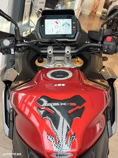 Suzuki GSX S1000GX - 4