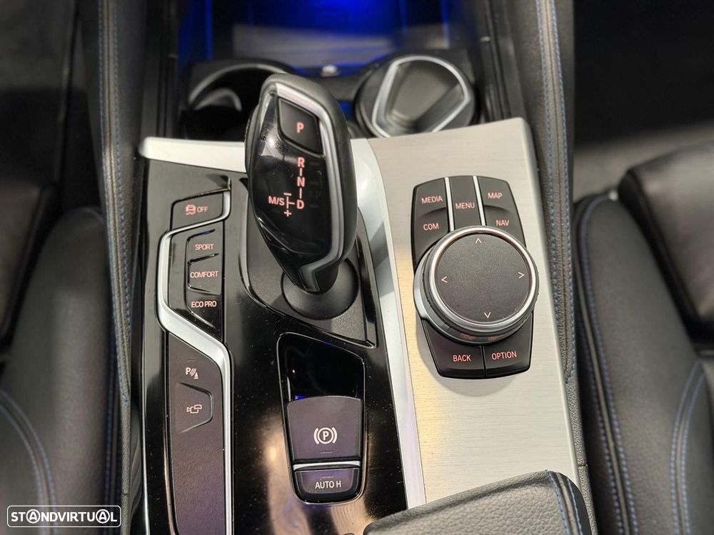 BMW 520 d Pack M Auto - 11
