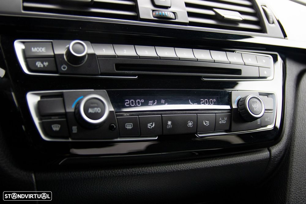 BMW 330 e iPerformance Pack M - 9