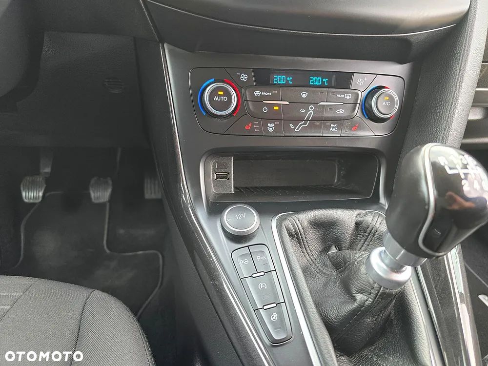Ford Focus SW 1.5 EcoBlue SCR Titanium - 30