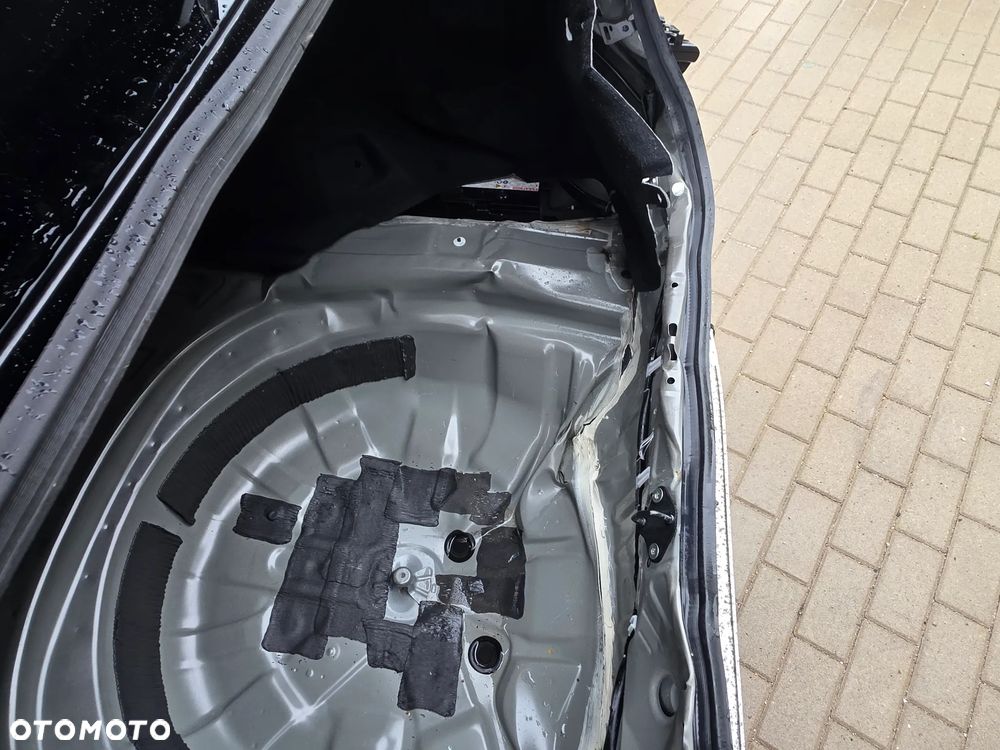 Lexus ES 300h Business Edition - 11