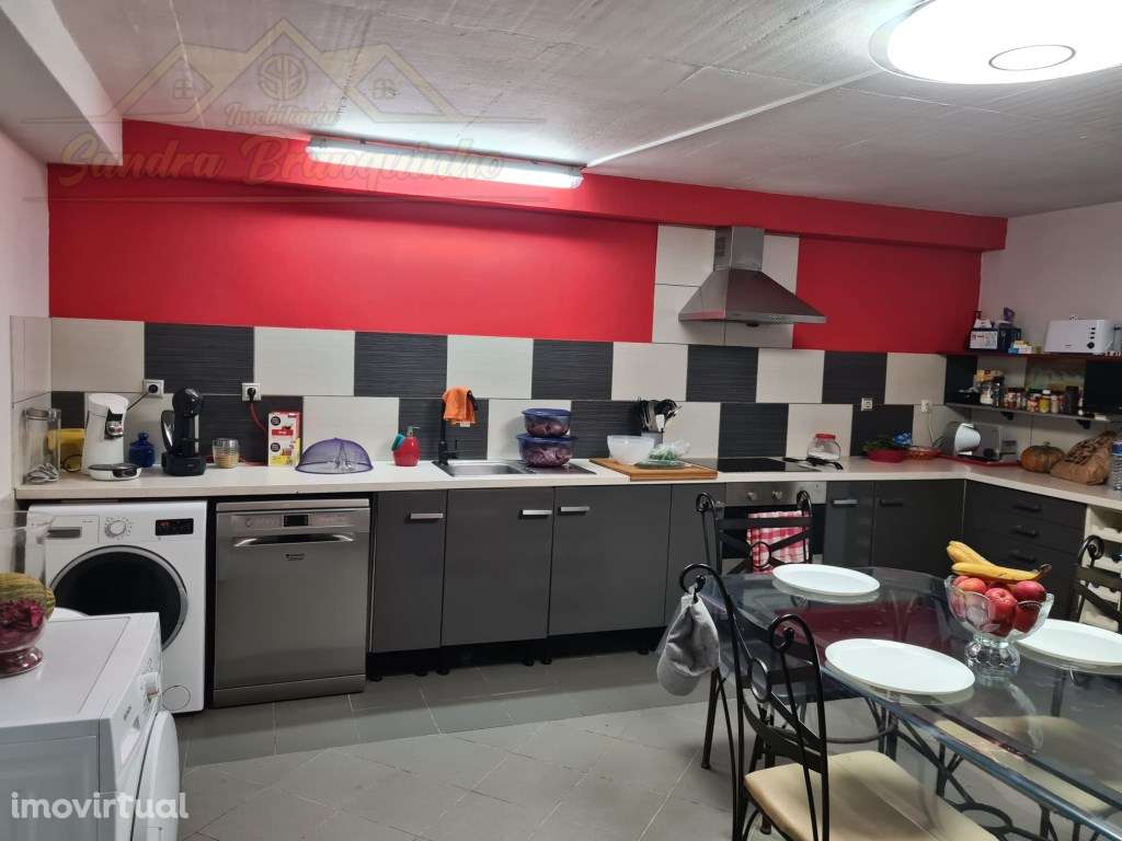 Fantástica Moradia T3+2 com terreno de 5000m2 - Grande imagem: 4/41