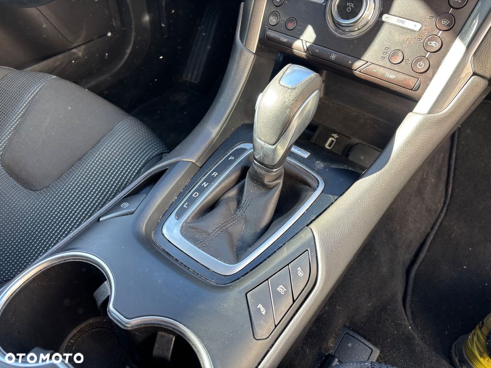 Ford Mondeo 2.0 Hybrid Titanium - 21