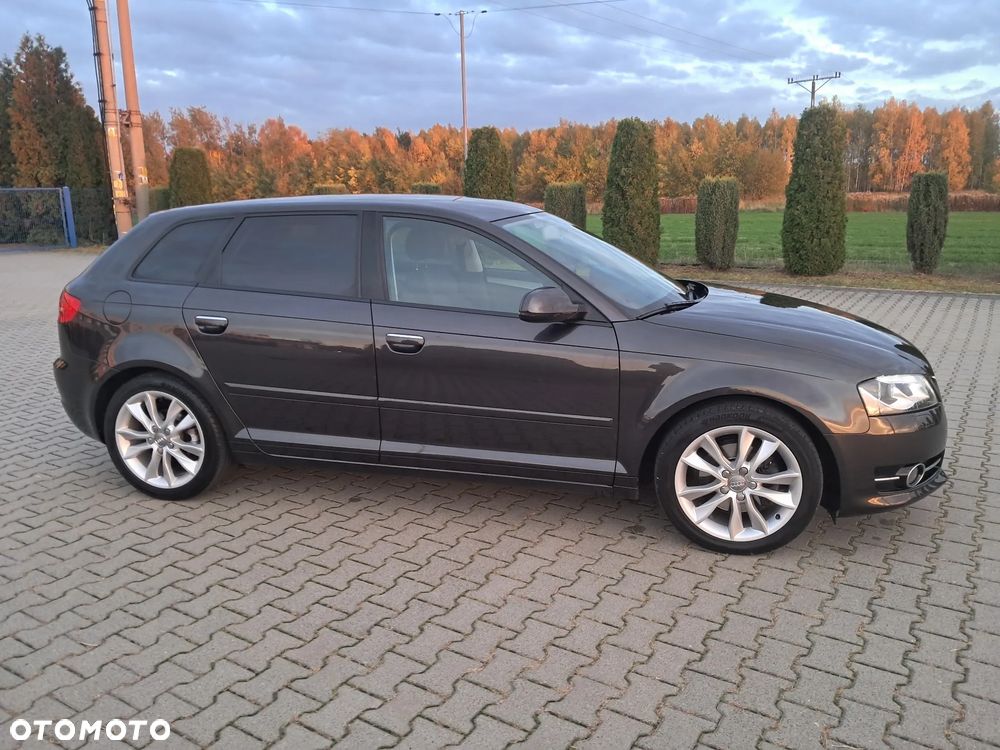 Audi A3 Sportback - 11