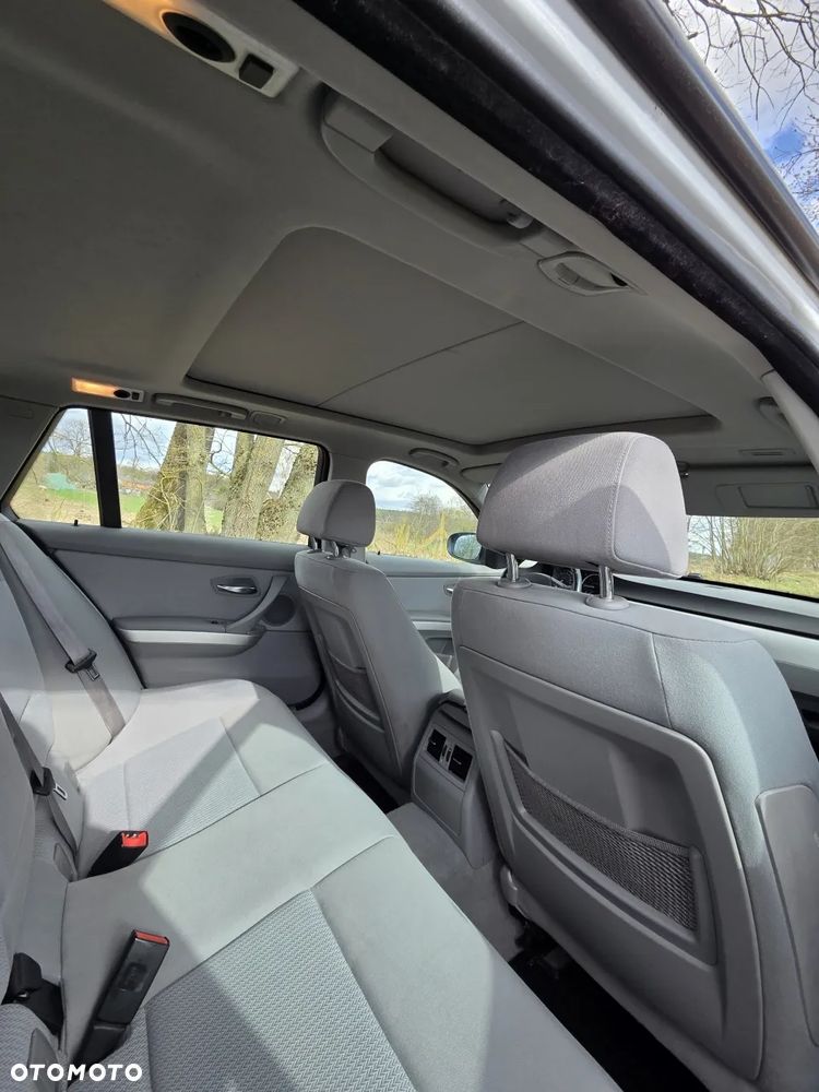 BMW Seria 3 320d DPF - 12