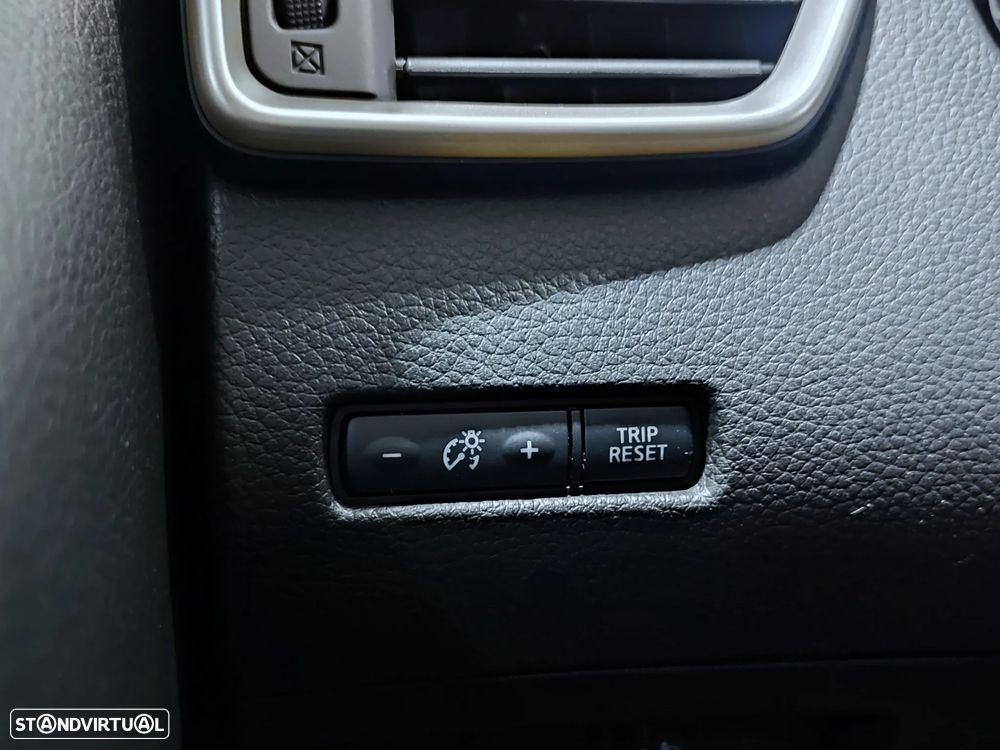 Nissan Qashqai 1.5 dCi N-Connecta - 27