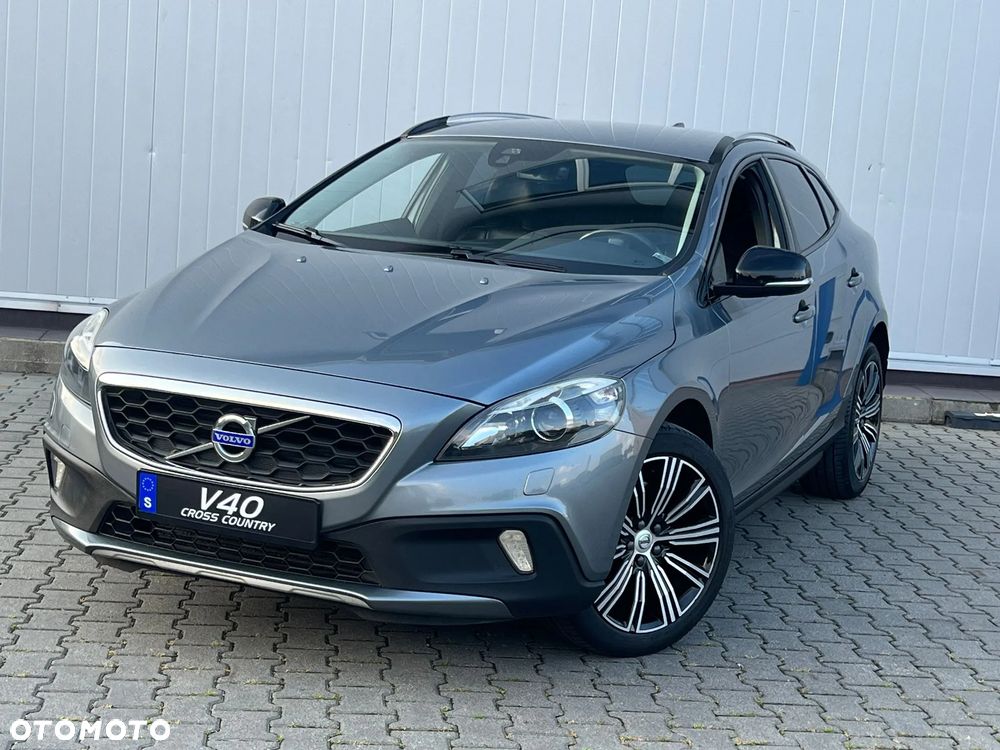Volvo V40 Cross Country - 5