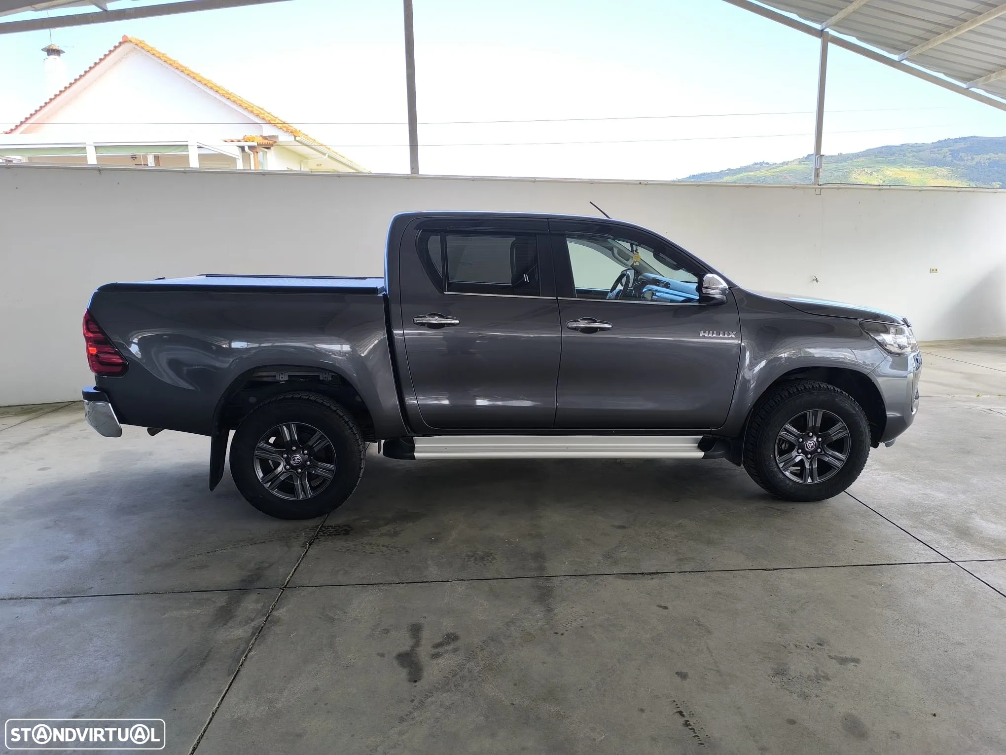 Toyota Hilux 2.4 D-4D 4WD CD Tracker - 6