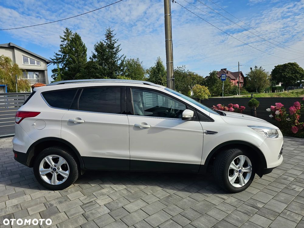 Ford Kuga 2.0 TDCi 2x4 Titanium - 19