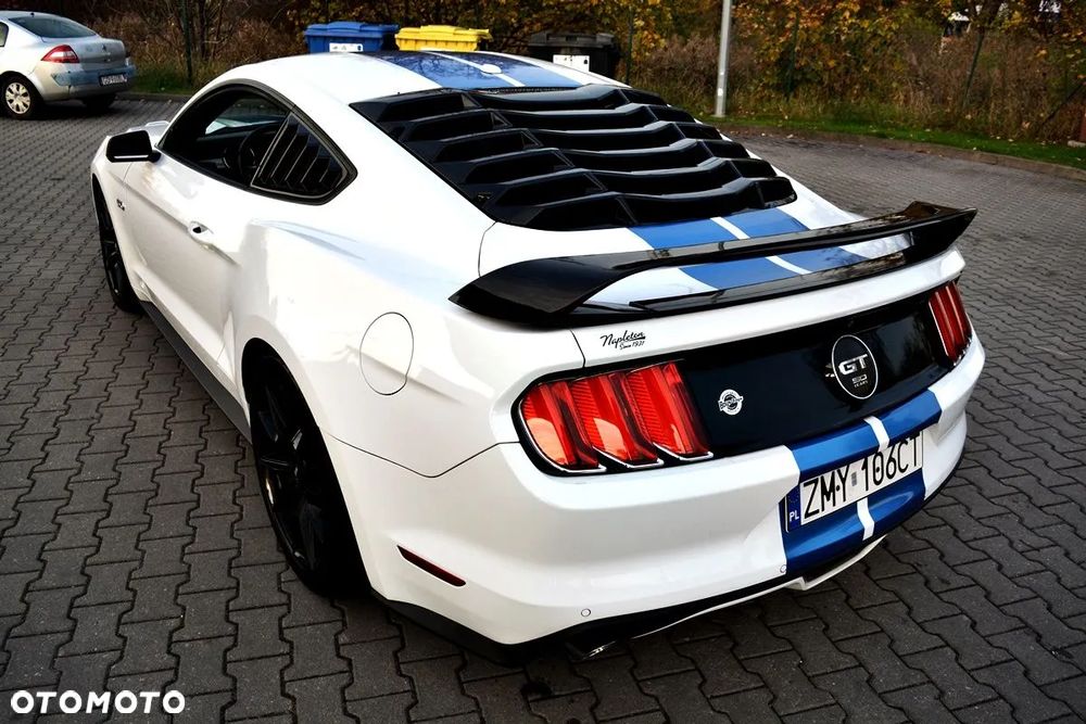 Ford Mustang 5.0 V8 Black Edition - 4