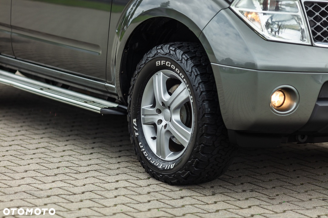 Nissan Pathfinder 2.5 D Platinum - 10
