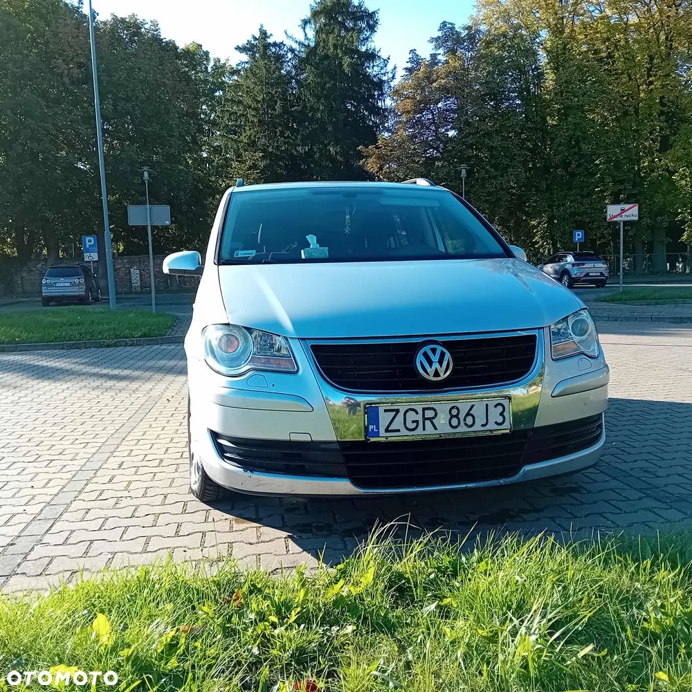Volkswagen Touran - 7
