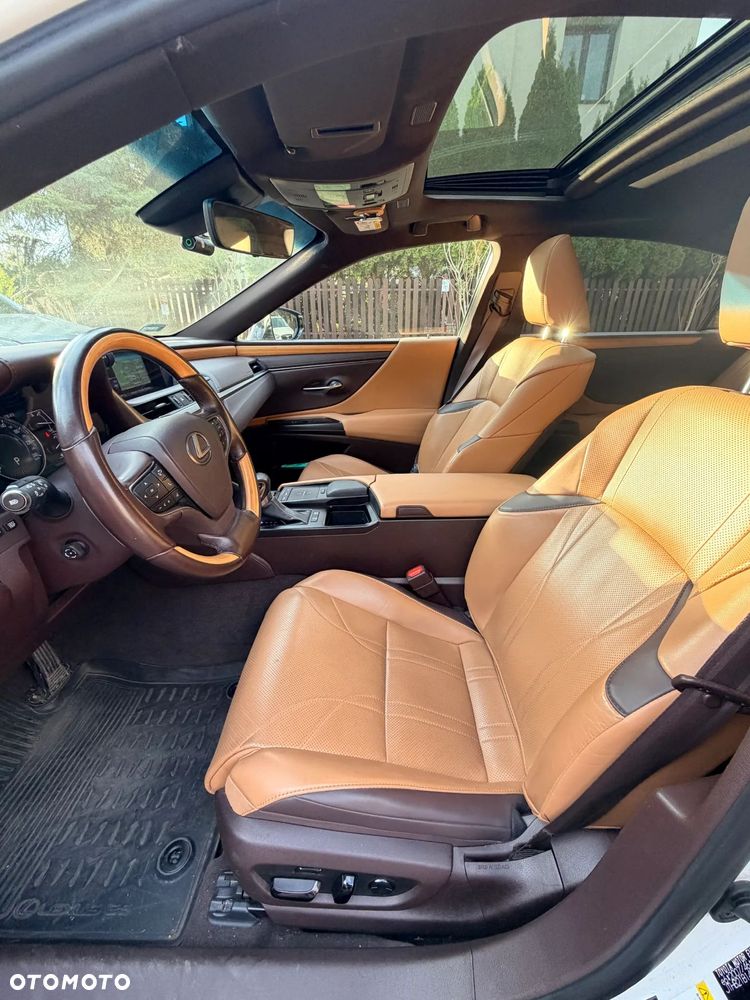 Lexus ES 300h Prestige - 7