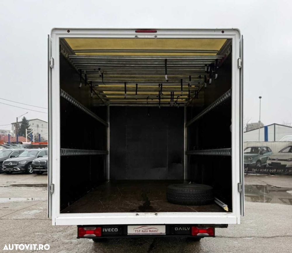 Iveco DAILY CUB CU DORMITOR - 13