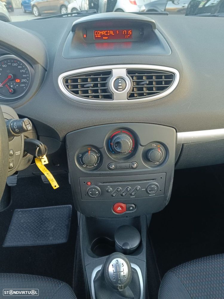 Renault Clio 1.2 16V Dynamique S - 7
