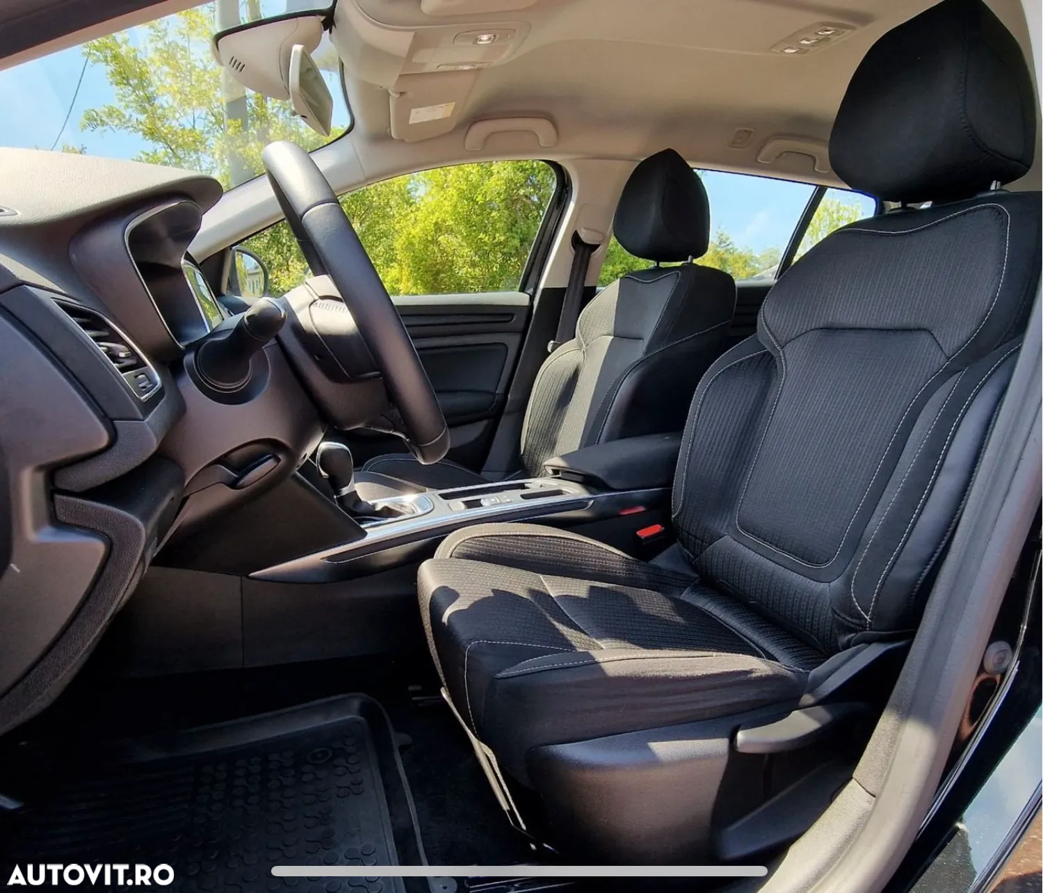 Renault Megane BLUE dCi EDC Limited - 6