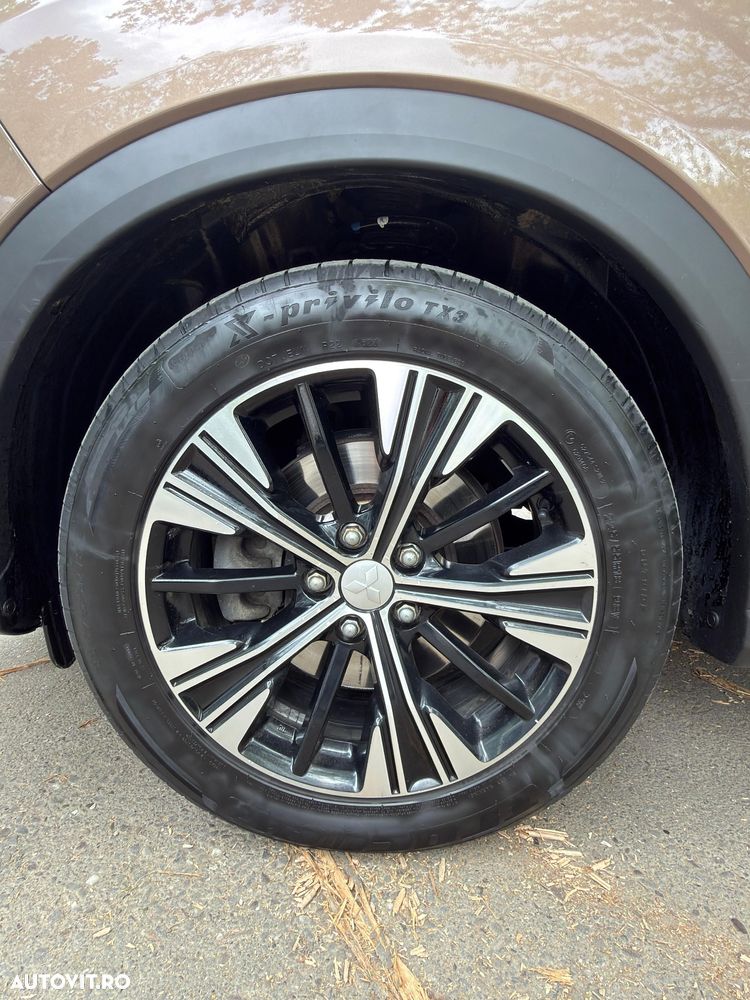 Mitsubishi Eclipse-Cross - 21
