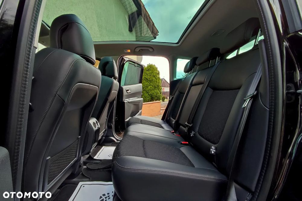 Peugeot 3008 THP 165 EAT6 Stop & Start Allure - 17