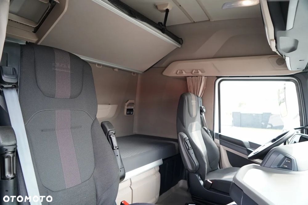 DAF XG 530 / RETARDER / CAŁA NA PODUSZKACH  / KLIMA POSTOJOWA  / PO KONTRAKCIE SERWISOWYM - 35