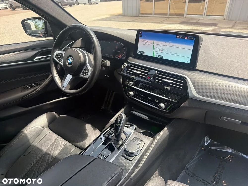 BMW Seria 5 530i - 12