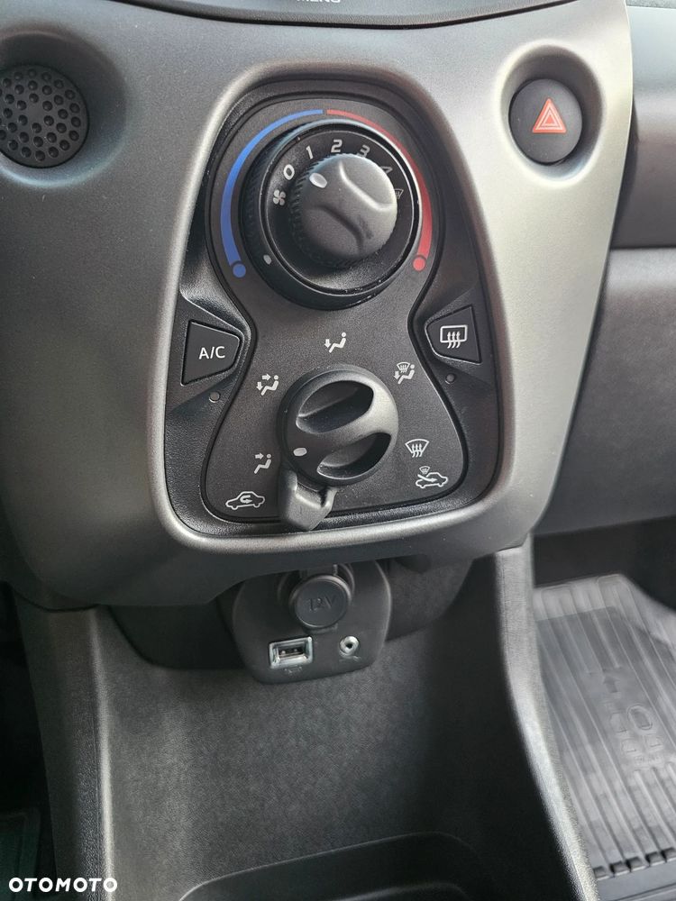 Toyota Aygo 1.0 VVT-i Black Edition - 19