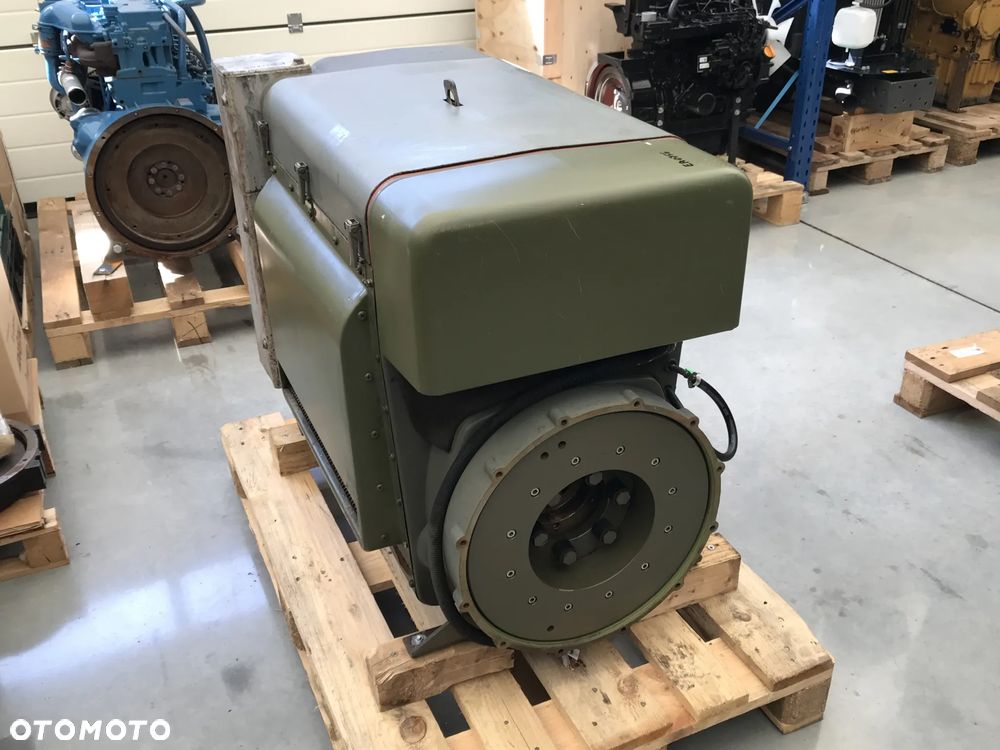 SILNIK HATZ D-8399 4L30K-155A 13000netto - 7