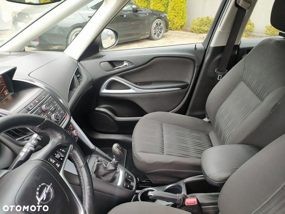 Opel Zafira Tourer 1.4 Turbo Edition - 19