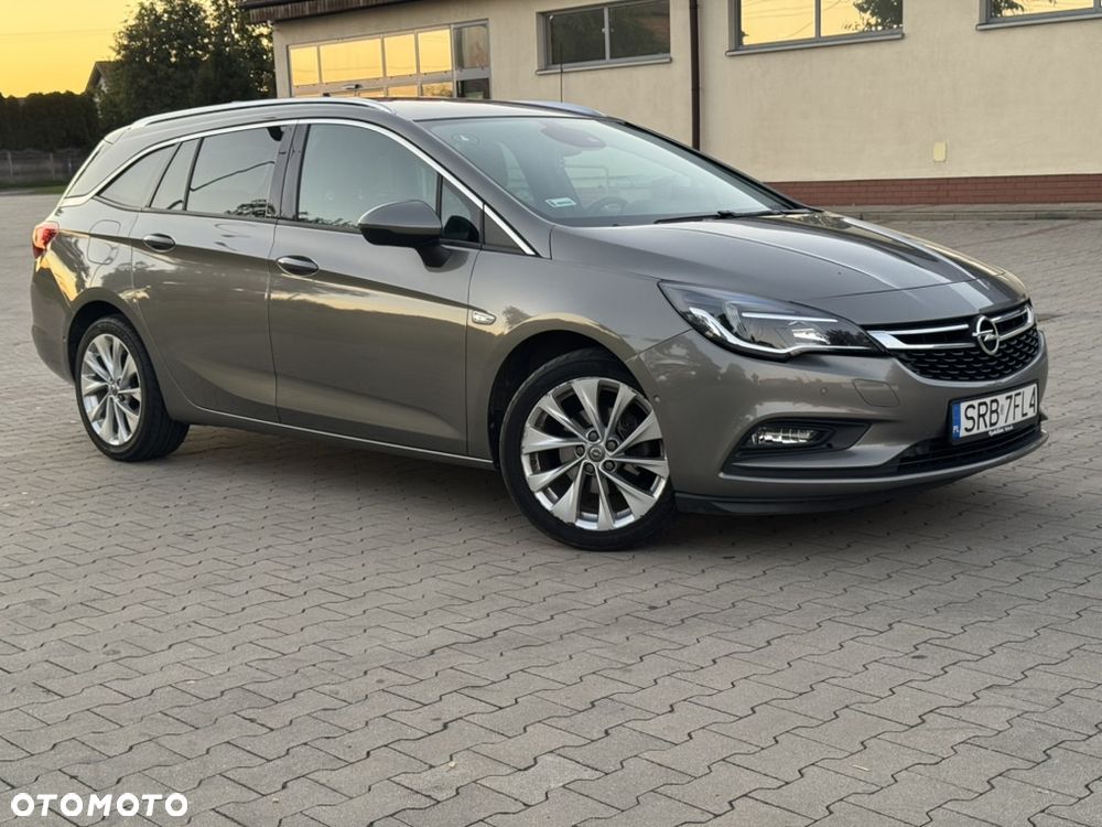 Opel Astra 1.4 T Elite - 10