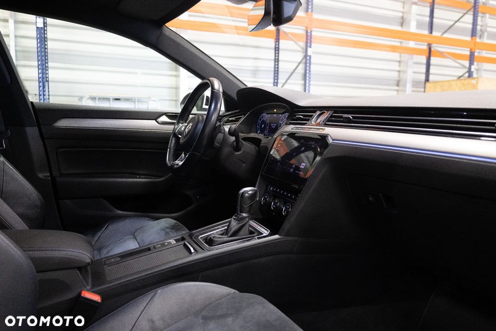 Volkswagen Arteon 2.0 TSI 4Motion R-Line DSG - 27