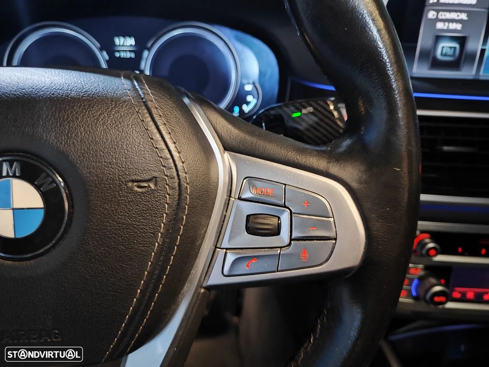 BMW 740 e iPerformance Pack M - 30