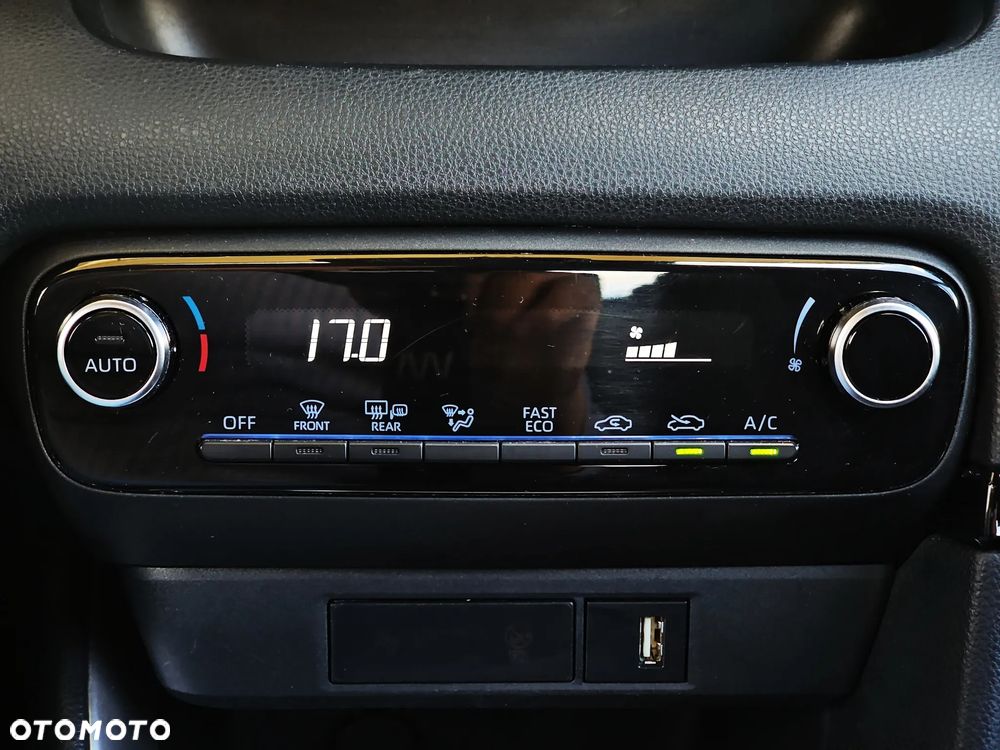 Toyota Yaris Hybrid 1.5 Comfort - 23