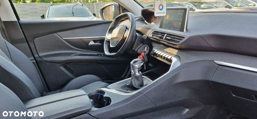 Peugeot 5008 - 30