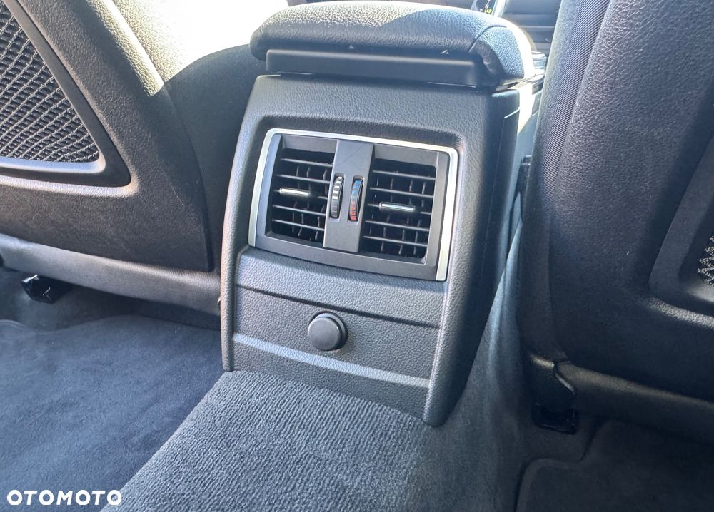 BMW 3GT 320d xDrive Sport-Aut Sport Line - 33