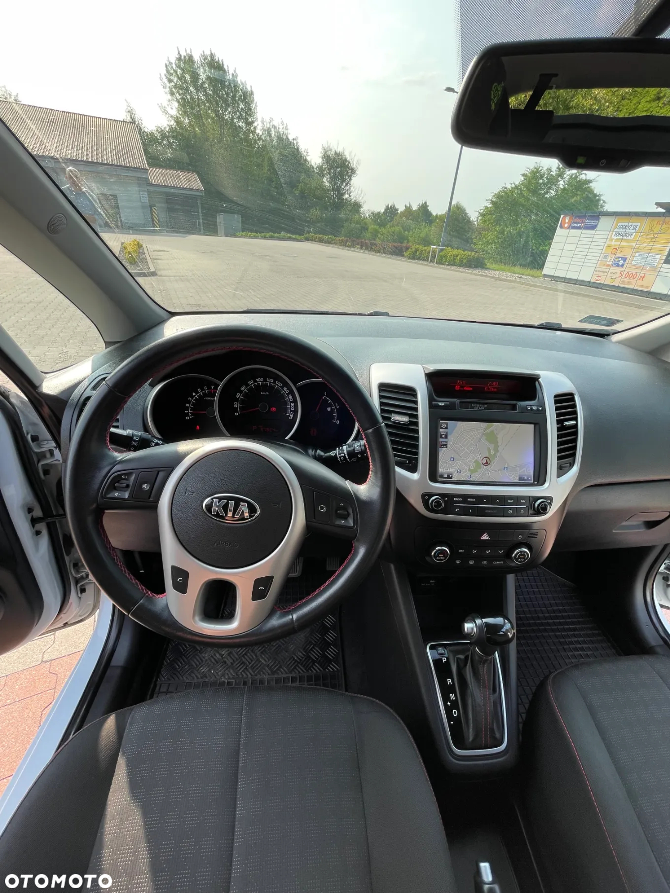 Kia Venga - 10